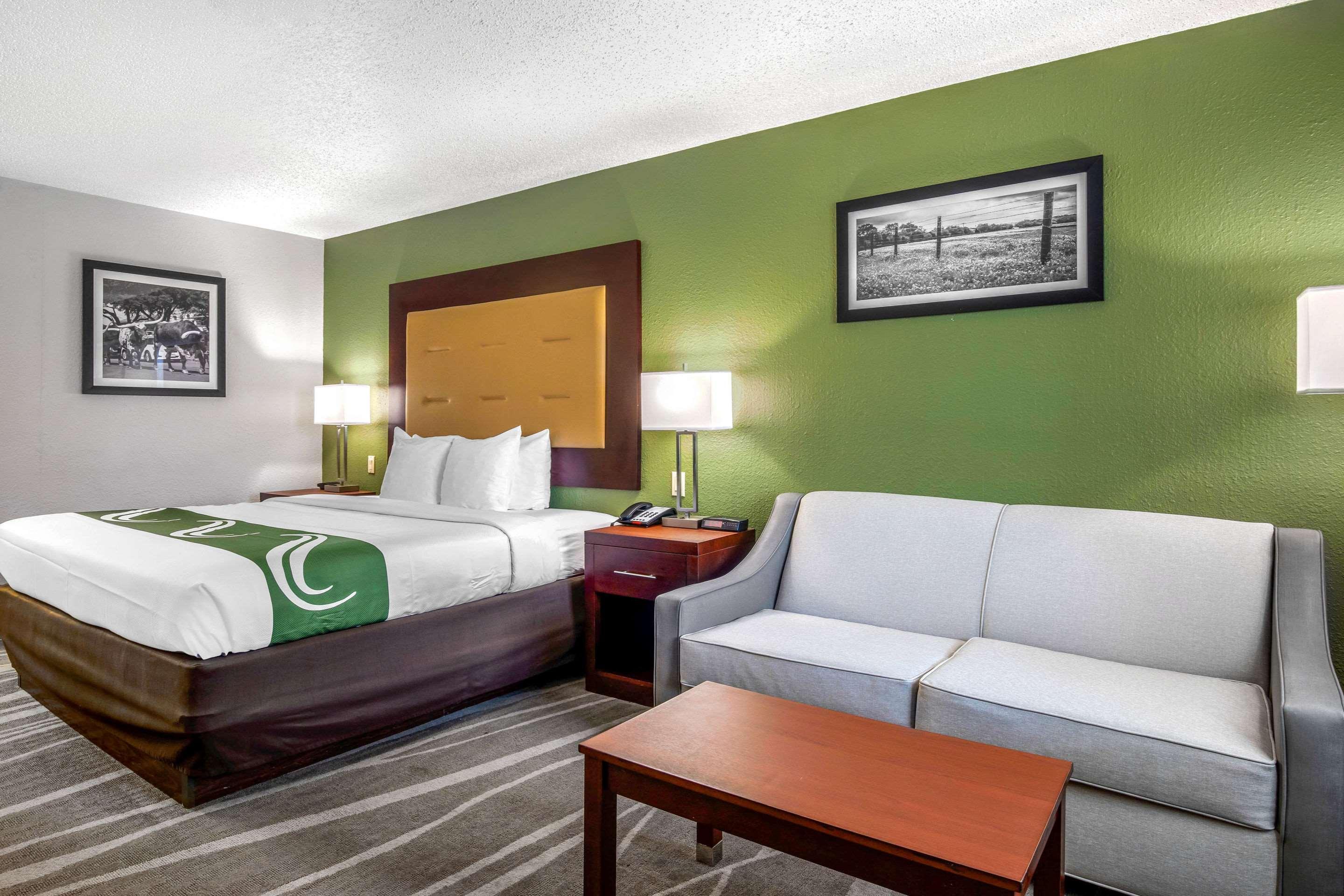 Quality Inn & Suites Weatherford Esterno foto